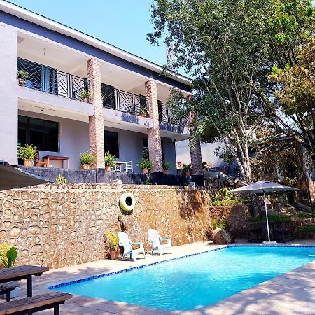 Chinyonga Guesthouse Limbe Esterno foto