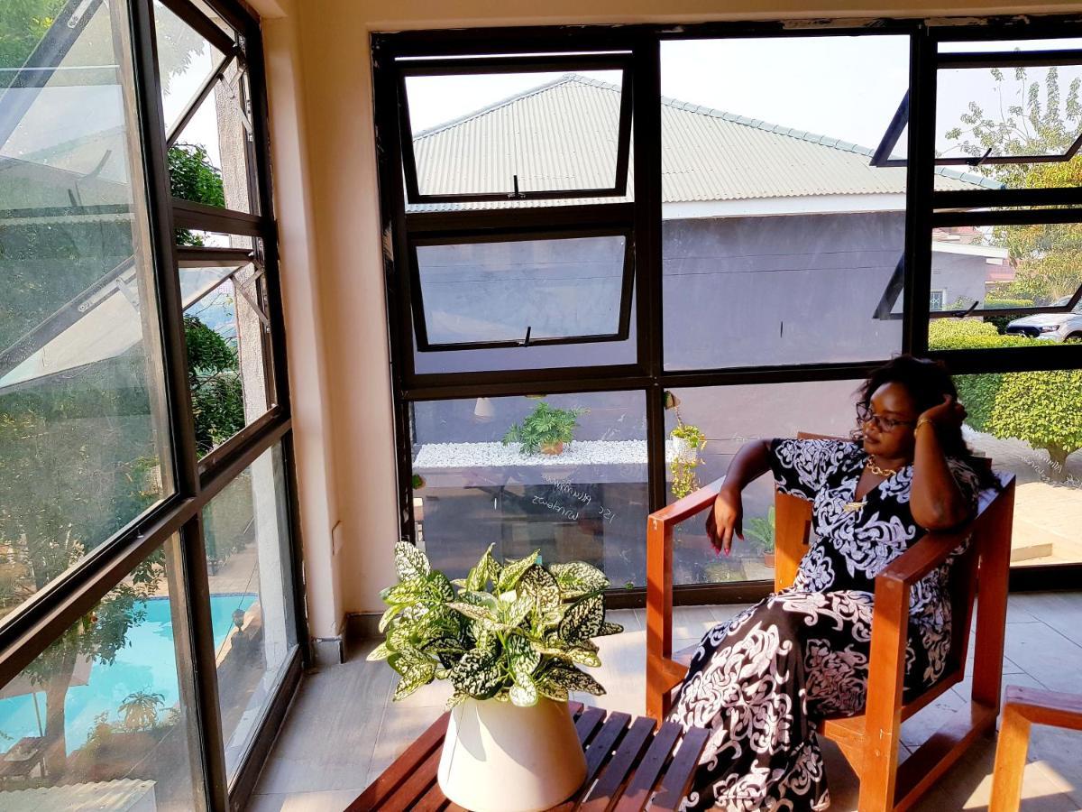 Chinyonga Guesthouse Limbe Esterno foto