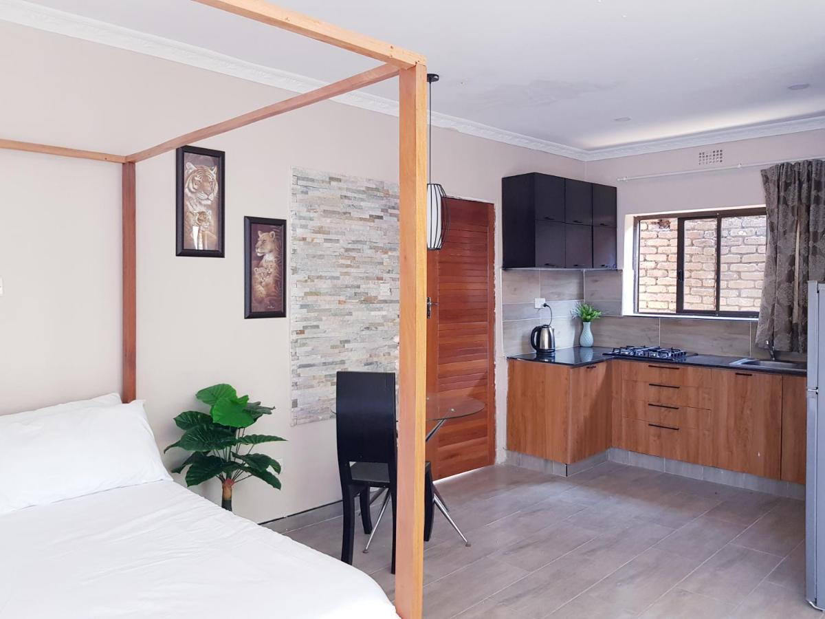 Chinyonga Guesthouse Limbe Esterno foto